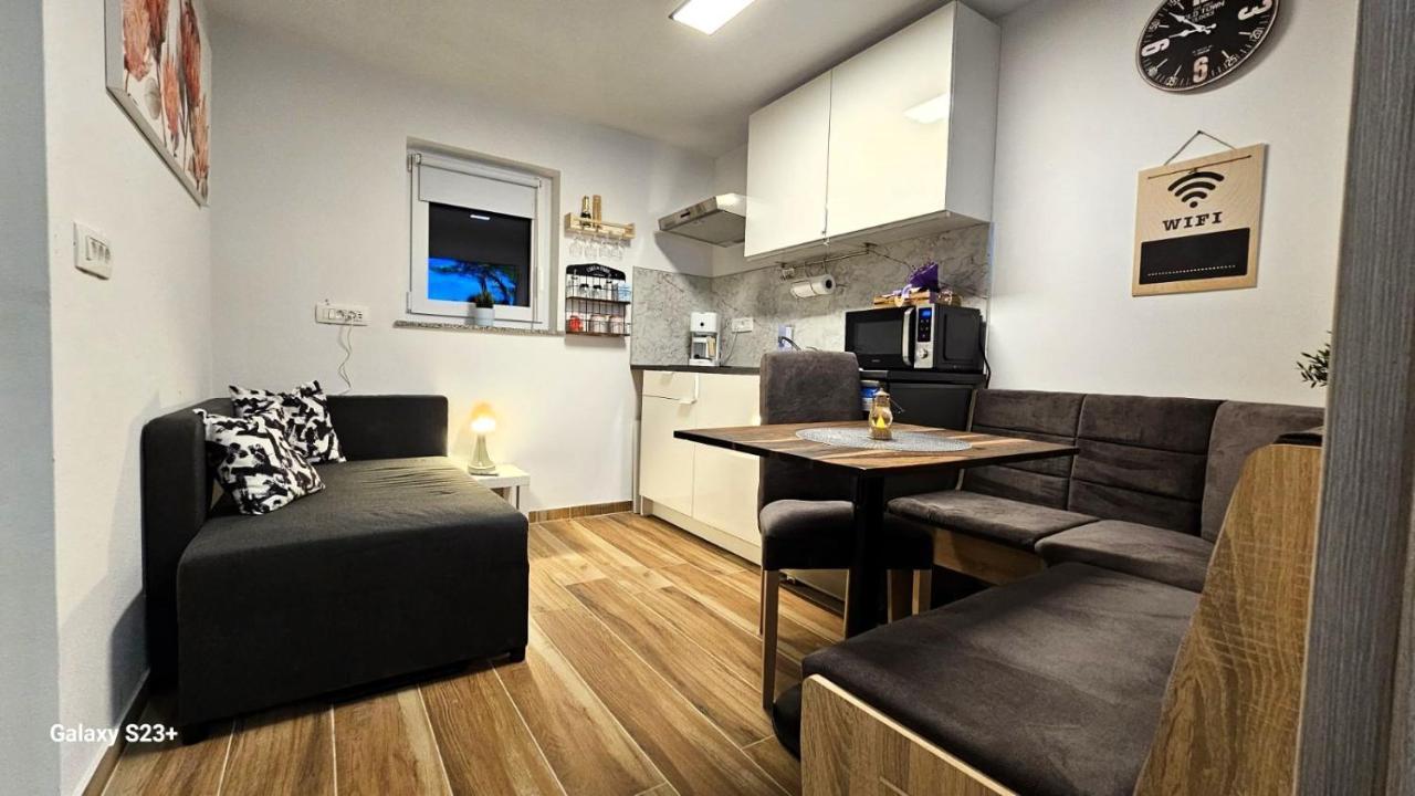 Apartmaji Stars Mavcice Exterior photo